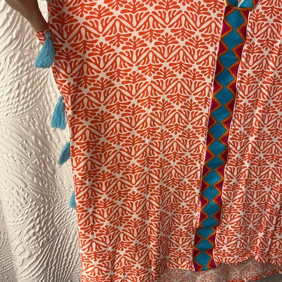 Beautiful and Vibrant V Neck Blouse with Tassles - Picture 5 of 9